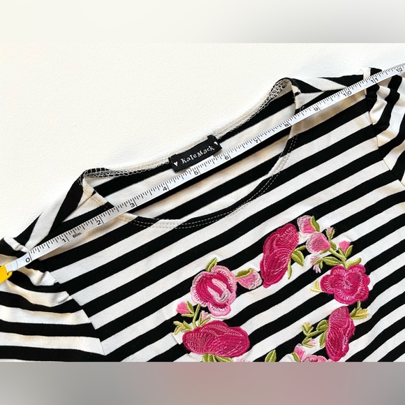 EUC Kate Mack Valentine’s Day Heart Embroidered Striped Top 6X - Picture 6 of 12